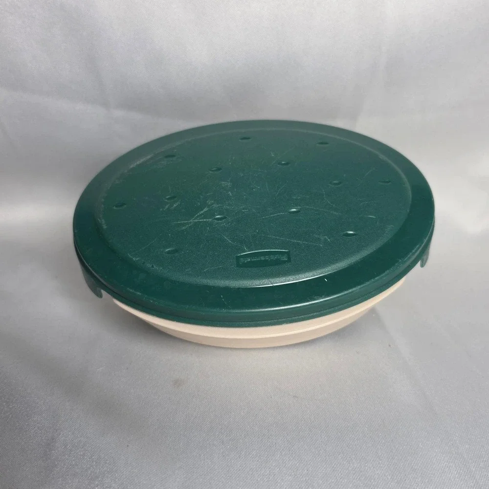 Vintage Rubbermaid Servin Saver 1.9 Pt Oval Food Storage Almond Green 375K 4